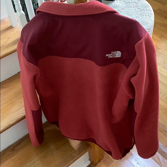 North Face Jacket (worn once) - Picture 4 of 7